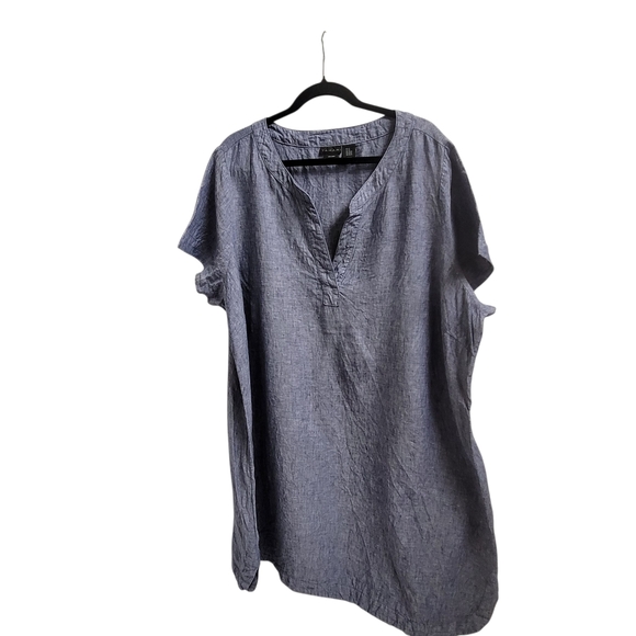 Tahari Dresses & Skirts - Tahari Women's Charcoal Tunic Top